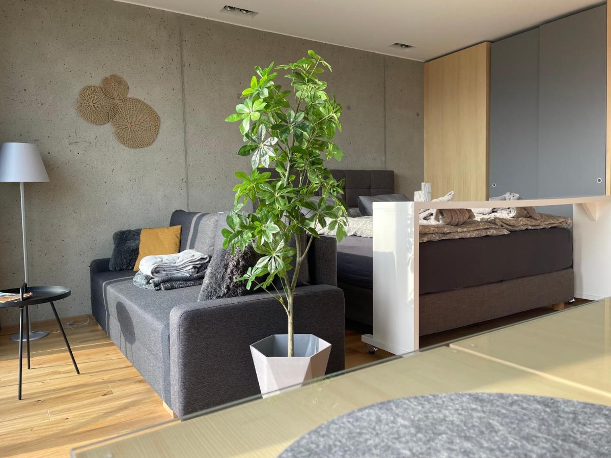 *Brandnew* Modernes Apartment In Den Weinbergen Mit Pool Und Sauna Spielfeld Zewnętrze zdjęcie
