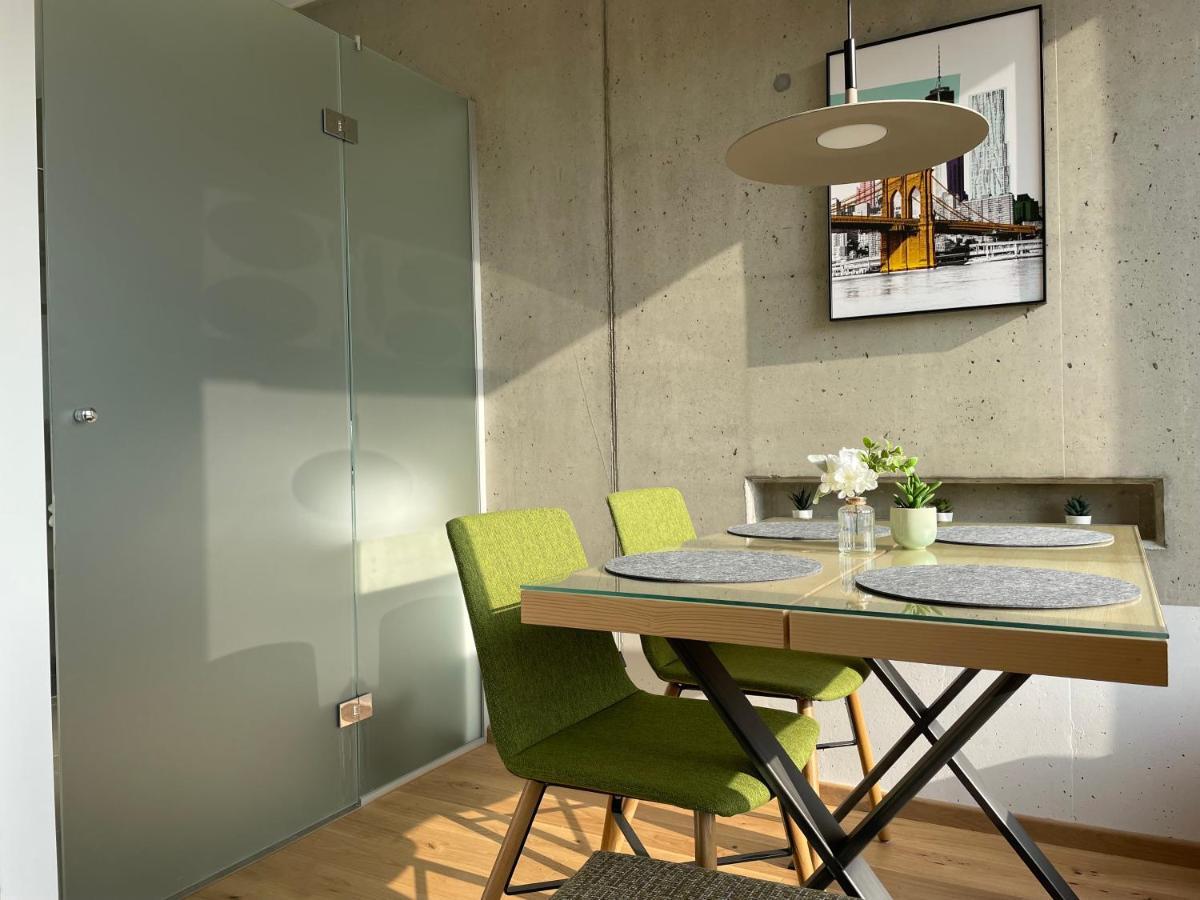 *Brandnew* Modernes Apartment In Den Weinbergen Mit Pool Und Sauna Spielfeld Zewnętrze zdjęcie